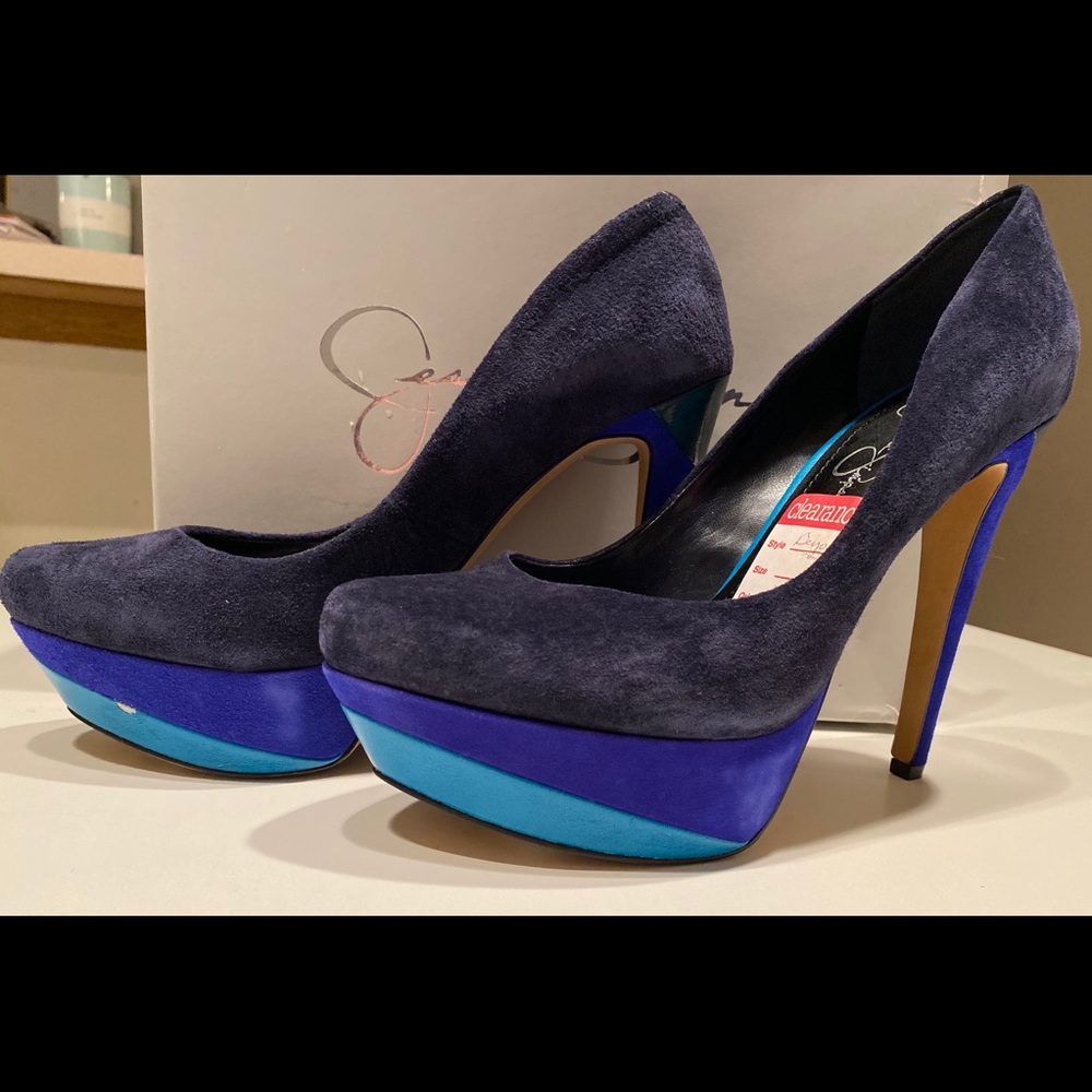 High Heels - Picture 3 of 5
